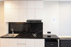 Standard Apartment | Private kitchen