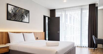 Restful Combined 2Br At Apartment Tamansari Skylounge Balikpapan