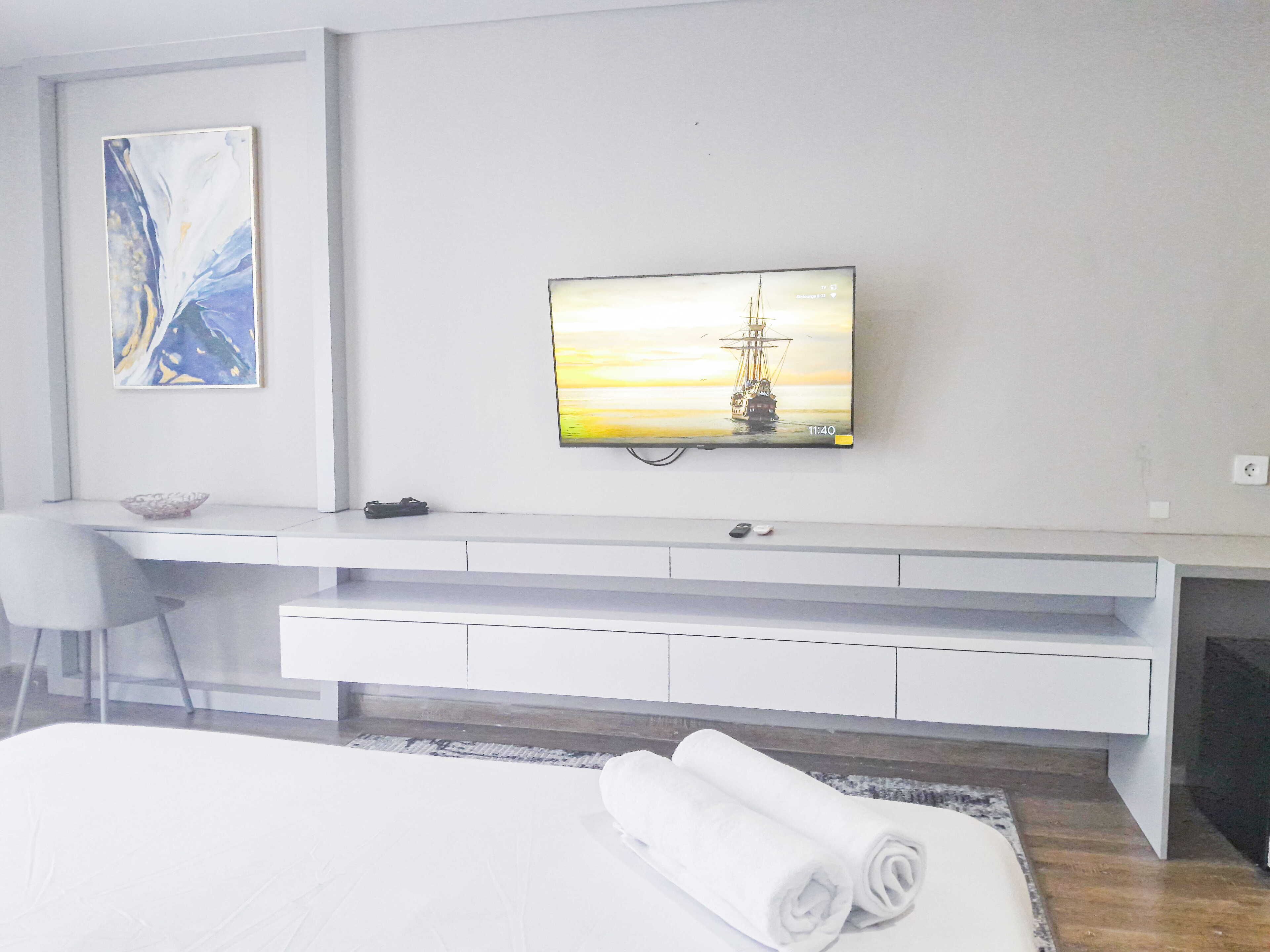 TV