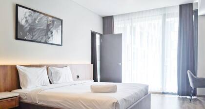 Relaxing 2Br Combined Unit At Apartment Tamansari Skylounge Balikpapan