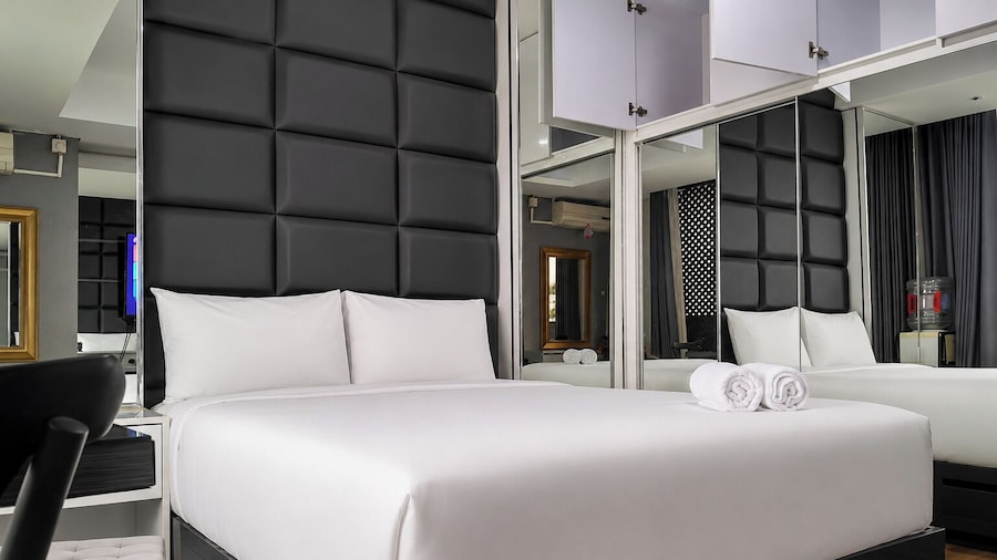 Chic Studio Room At Apartment Tamansari Skylounge Balikpapan