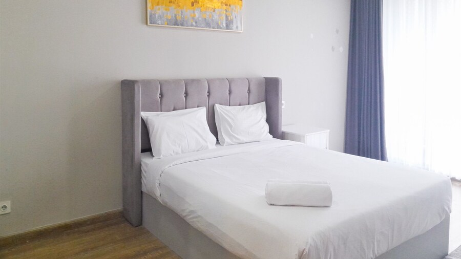 Functional Nice Studio Room At Apartment Tamansari Skylounge Balikpapan