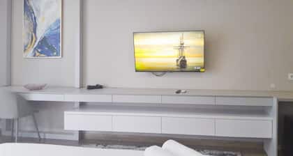 Functional Nice Studio Room At Apartment Tamansari Skylounge Balikpapan