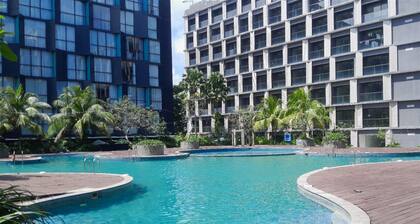 Serene Airy Studio At Apartment Tamansari Skylounge Balikpapan