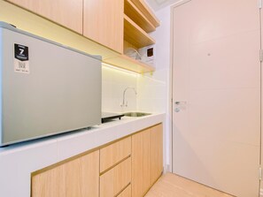 Standard Studio | Private kitchen - Good Place And Homey Studio At Tokyo Riverside Pik 2 Apartment (Jakarta)