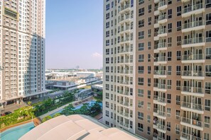 Standard Studio | City view - Studio Polished Areum Residence At Tokyo Riverside (Jakarta)