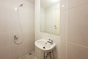 Standard Studio | Bathroom - Studio Apartment Near Nice At Tokyo Riverside Pik 2 (Jakarta)