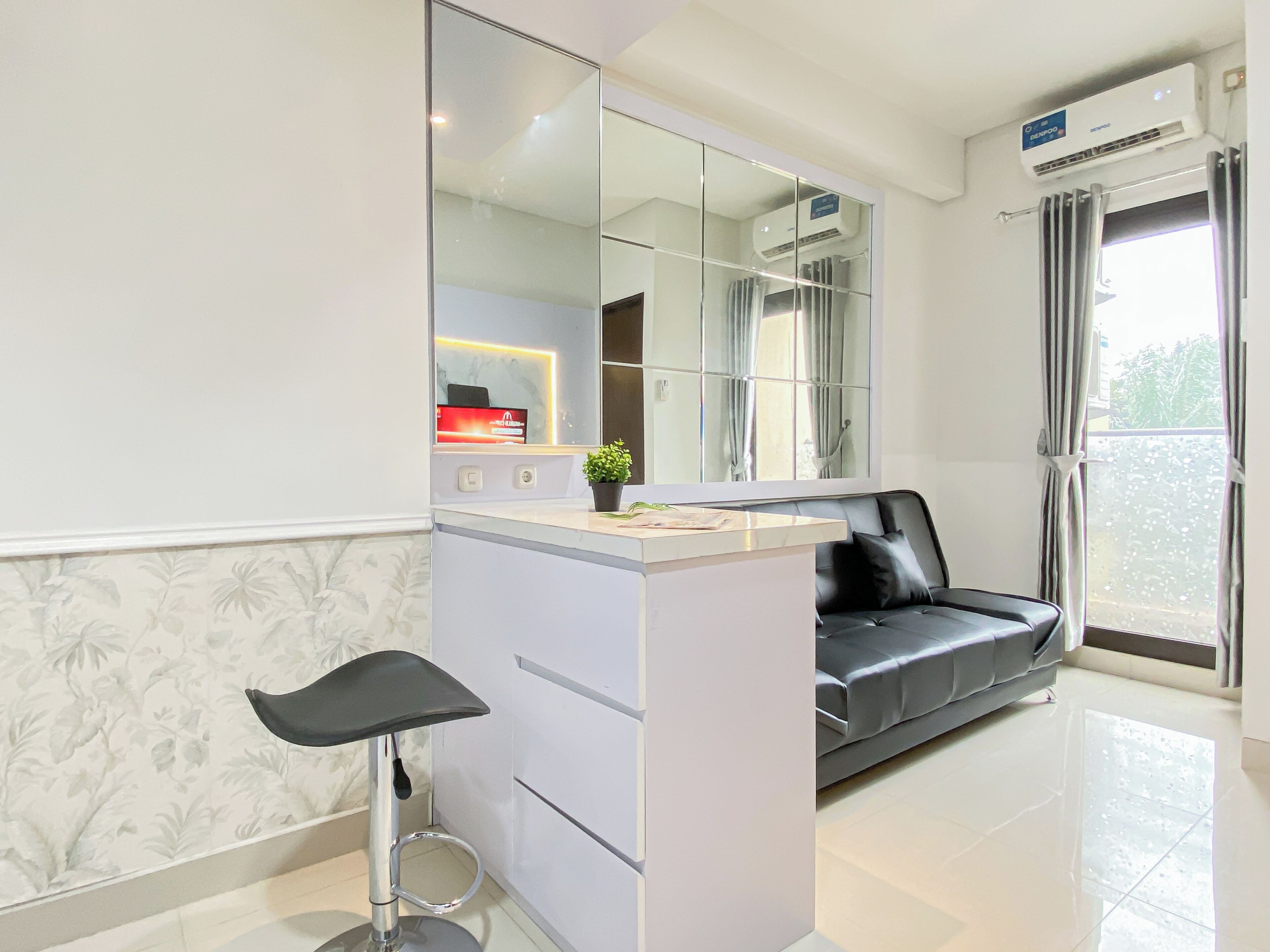 Standard Apartment | Dining room