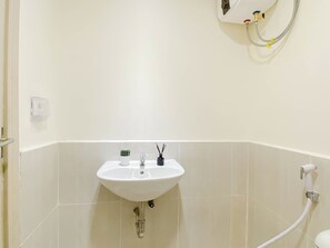 Standard-Apartment | Badezimmer