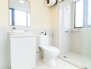 Standard-Apartment | Badezimmer