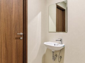 Standard-Apartment | Badezimmer