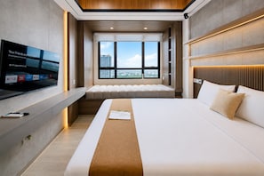 Standard Studio - Chic And Warm Studio Room At Apartment Collins Boulevard (Tangerang)