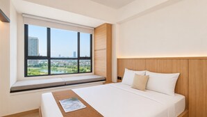 Interior - Modern Cozy Studio At Apartment Collins Boulevard (Tangerang)