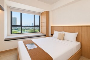 Interior - Modern Cozy Studio At Apartment Collins Boulevard (Tangerang)