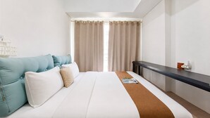 Standard Apartment - Clean And Nice 1Br At Apartment Casa De Parco (Tangerang)