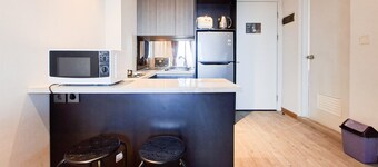 Homey And Warm 2Br At Apartment M-Town Residence