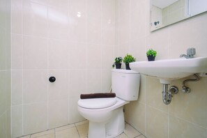 Standard-Apartment | Badezimmer