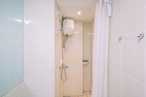 Standard-Apartment | Badezimmer