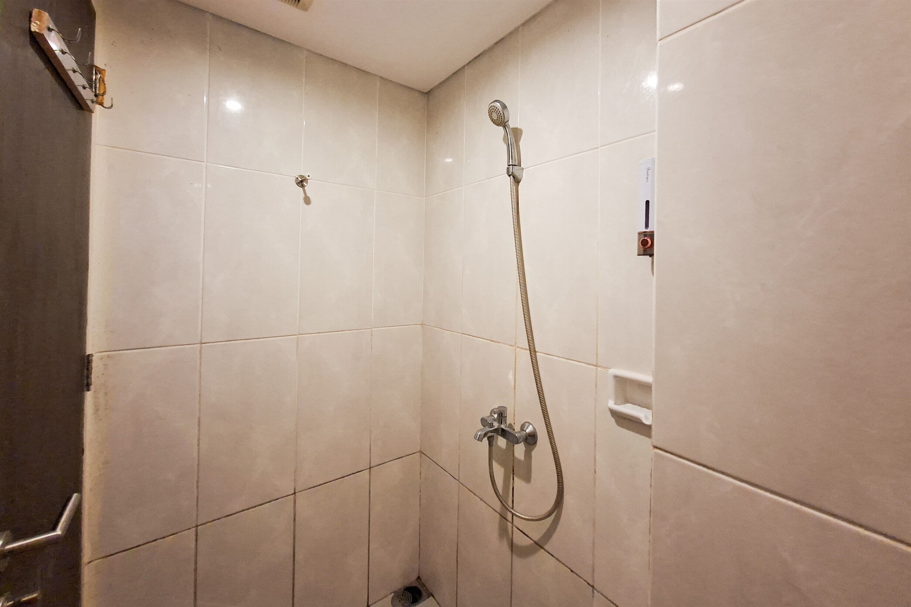 Standard Studio | Bathroom