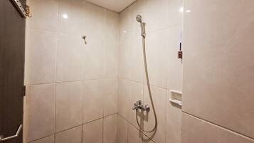 Standard Studio | Bathroom