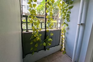 Balcony - Comfortable Studio At Apartment Serpong Garden (Tangerang)