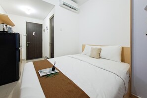 Room - Comfortable Studio At Apartment Serpong Garden (Tangerang)