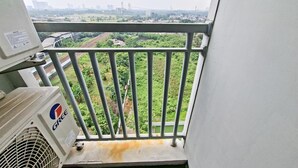 Apartemen Standar | Balkon