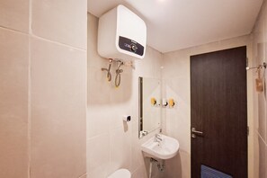 Standard-Apartment | Badezimmer