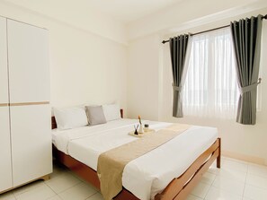 Standard Apartment - Comfortable And Trendy 2Br At Apartment Podomoro Golf View (Gunung Putri)