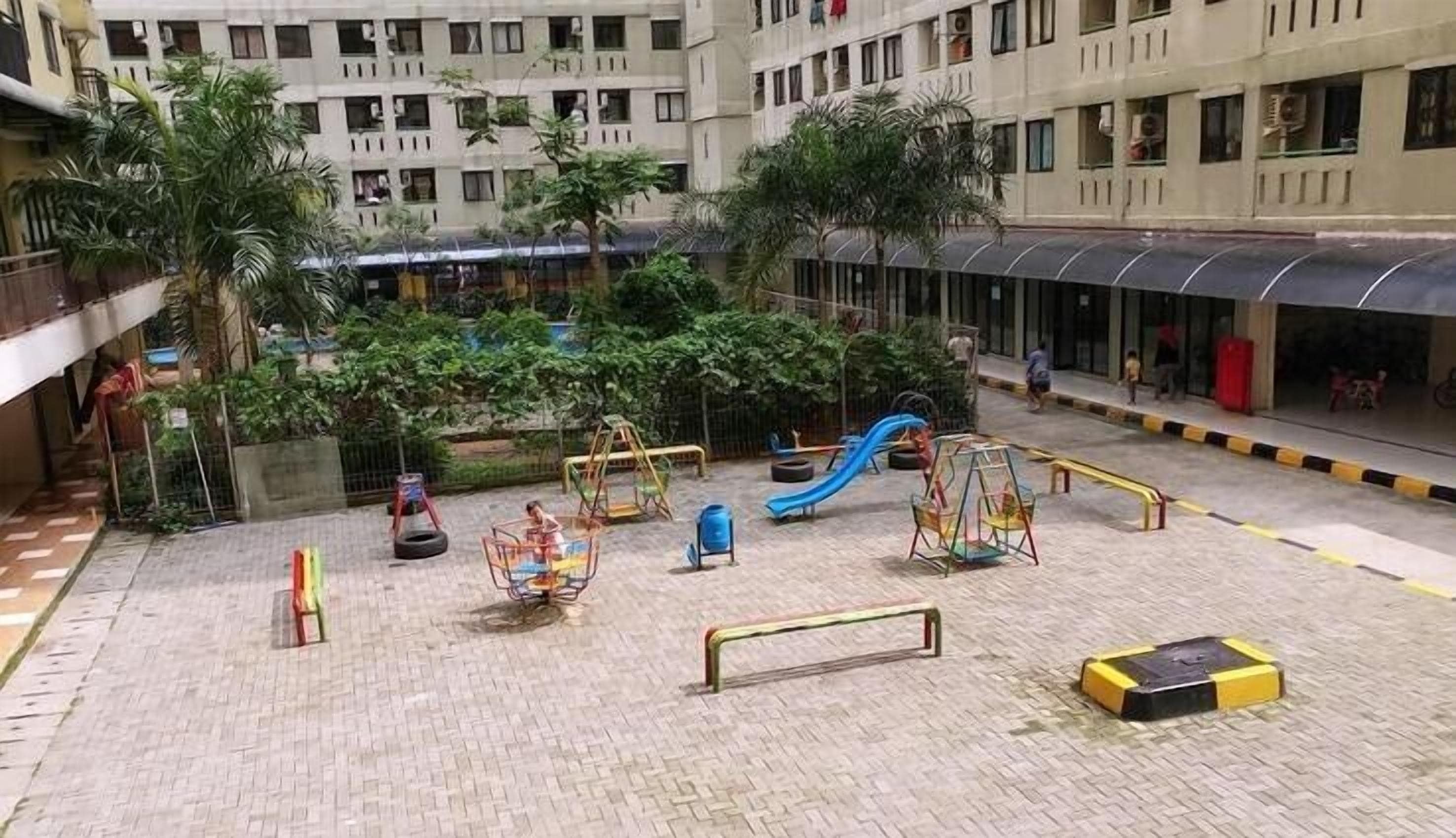 Zona de jocs infantil: a l'aire lliure