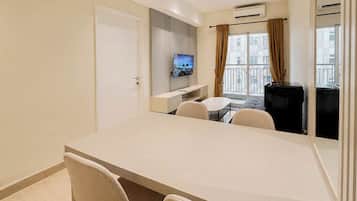 Standard Apartment | Dining room
