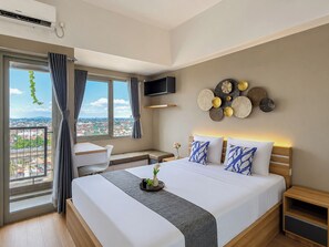 Interior - Warm And Comfy Studio At Apartment Lrt City Jatibening (Bekasi)