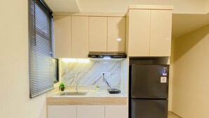 Ảnh chưa phân loại, 5 trong số 24 ảnh, nút