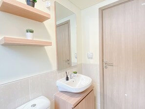 Standard-Apartment | Badezimmer