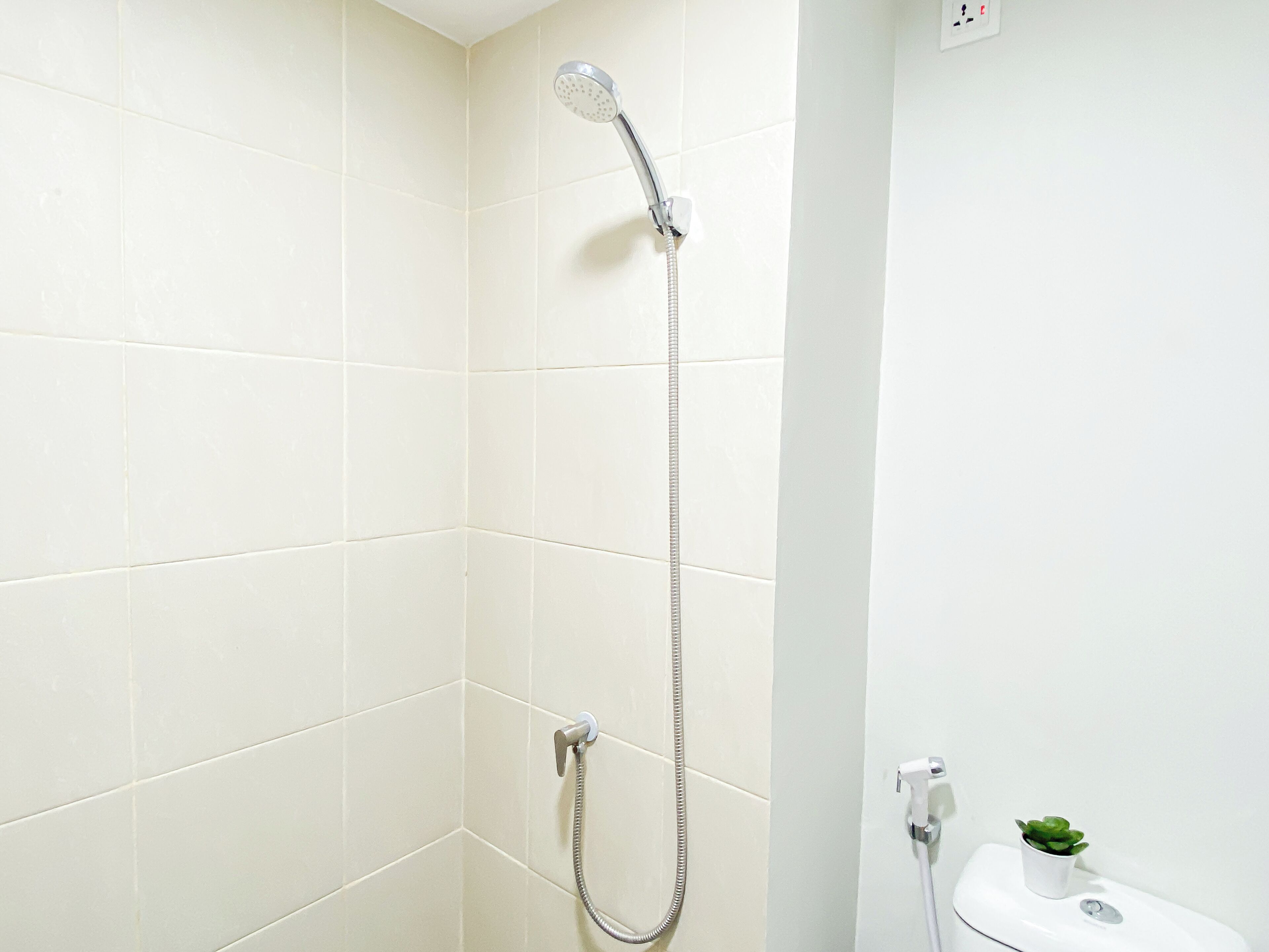 Standard Studio | Bathroom