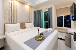 Standard Studio - Best Choice Studio Apartment At Westown View Surabaya (Surabaya)