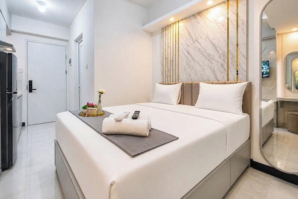 Standard Studio - Best Choice Studio Apartment At Westown View Surabaya (Surabaya)