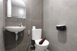 Studio Standar | Kamar mandi