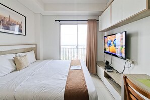 Standard Studio - Bright Comfortable Studio Room At Apartment Springwood Residence Tangerang (Tangerang)