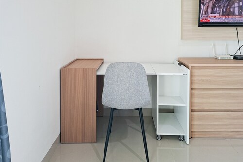 Skyline View 1Br Without Living Room At Apartment Bintaro Embarcadero