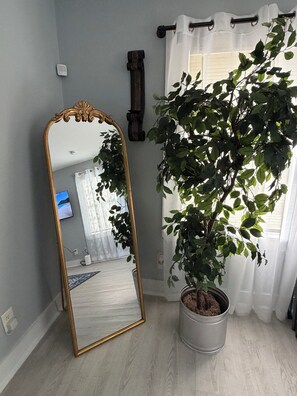 Interior - Wonderful 2-bedroom house with AC in charming Galveston (Galveston)