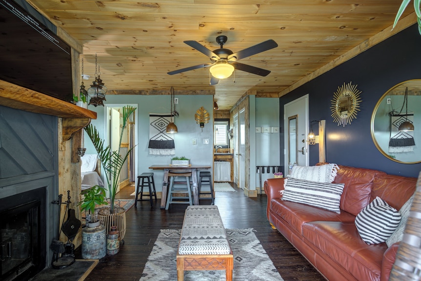 Winnies Paradise - Cozy Beech Retreat: Hike/ski/bike/sauna/pool/game Room - Banner Elk, NC