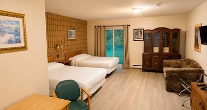 Top Notch Restaurant and Motel