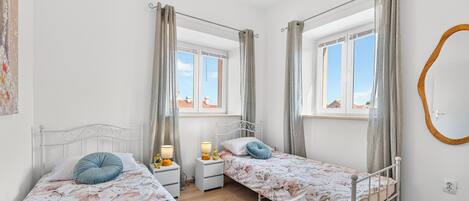 2 Schlafzimmer, Bügeleisen/Bügelbrett, WLAN