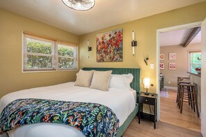 Room - Walk to Beach & Bay - Dog Friendly - Pacific Beach (San Diego)