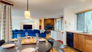 Dining - Woodstock Hillside Hideaway | Green Mountain Views (Woodstock)