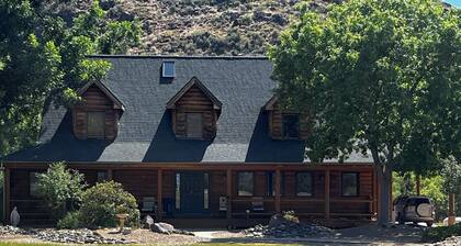 Log Cabin in Kirkland, Arizona