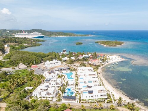 Roatan Dream Oasis Studio - Beach and Pools access