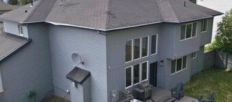 Anchorage Retreat w/ Mountain Views: Deck, Grill, 5BR/4BA, 2 Media Rooms