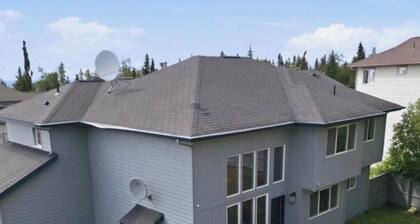 Anchorage Retreat w/ Mountain Views: Deck, Grill, 5BR/4BA, 2 Media Rooms